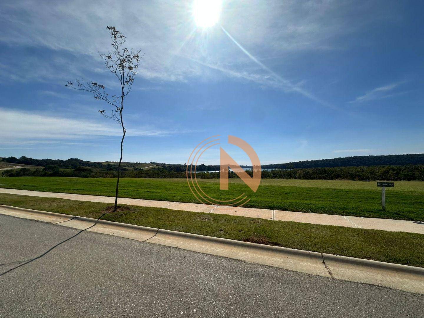 Loteamento e Condomínio, 1700 m² - Foto 2