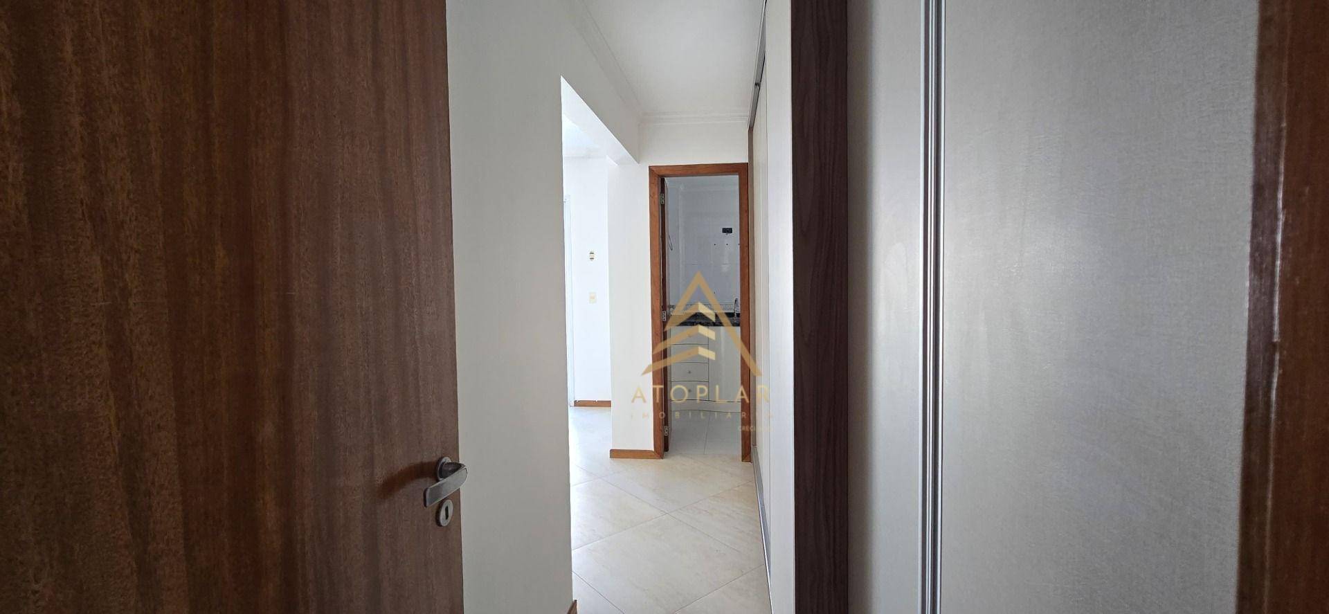 Apartamento à venda com 3 quartos, 114m² - Foto 17