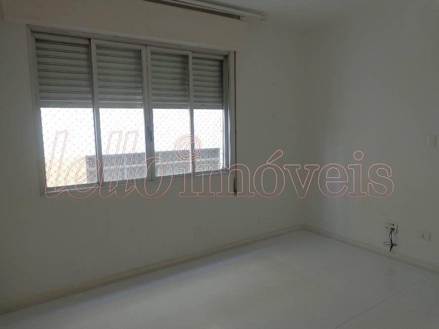 Apartamento à venda com 3 quartos, 127m² - Foto 8