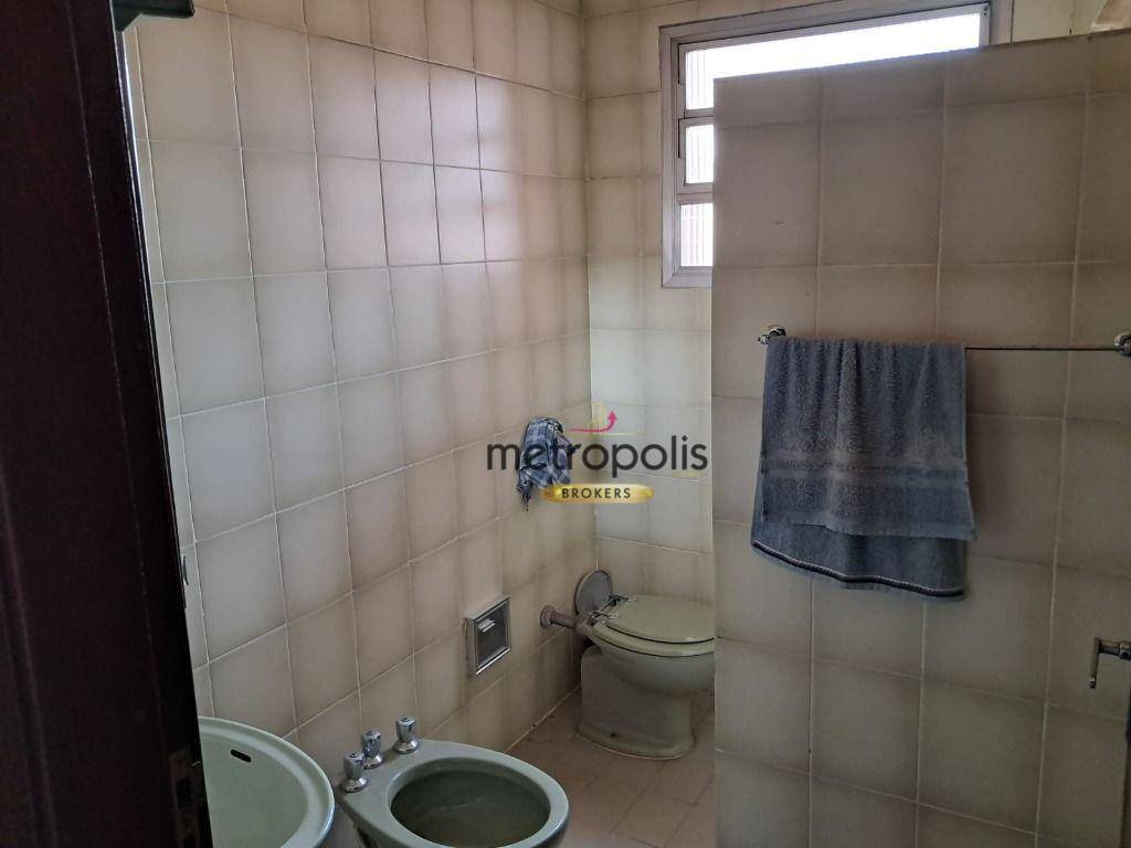 Sobrado à venda com 3 quartos, 300m² - Foto 18