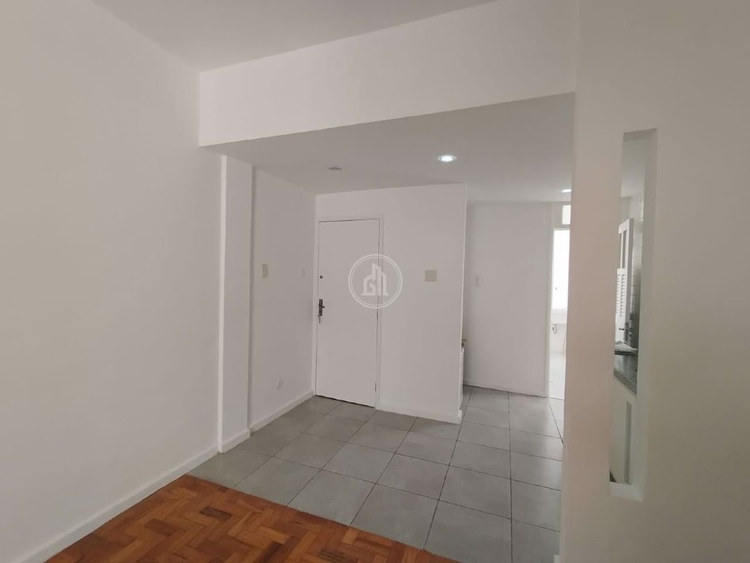 Apartamento à venda com 2 quartos, 70m² - Foto 17