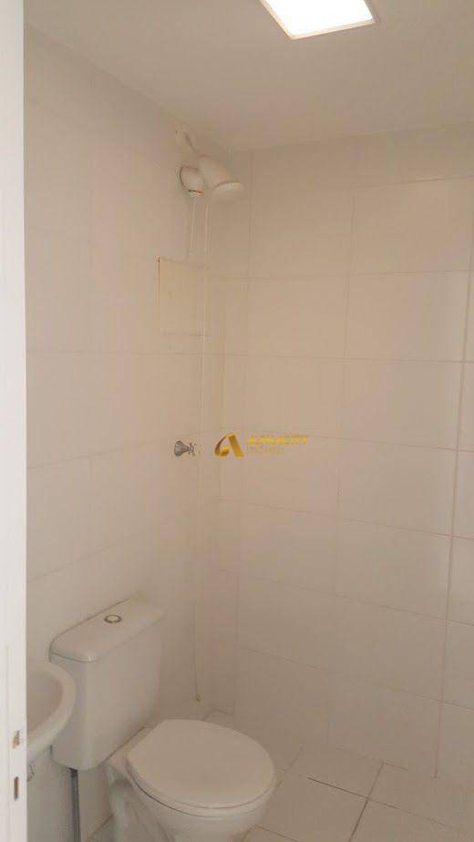 Apartamento para alugar com 3 quartos, 202m² - Foto 21