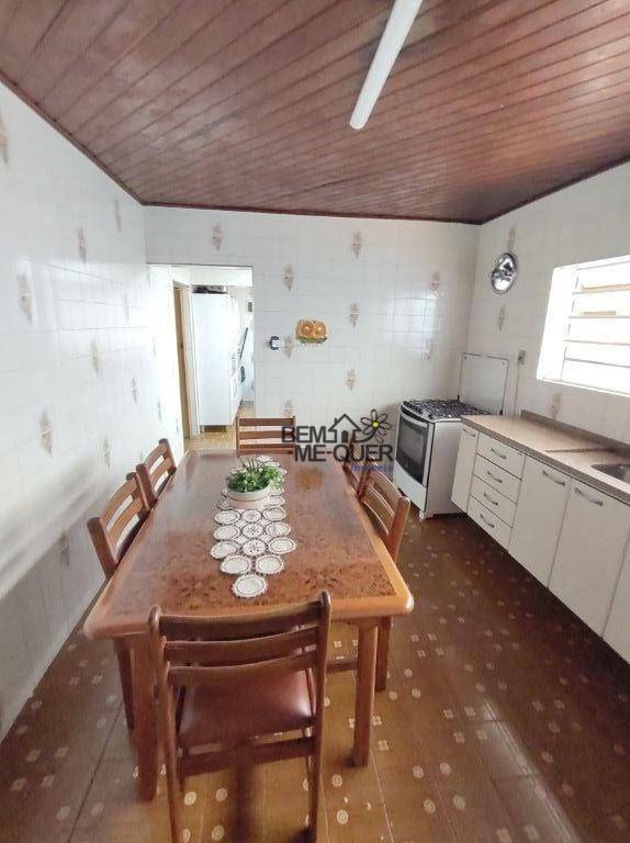 Casa à venda com 4 quartos, 136m² - Foto 8