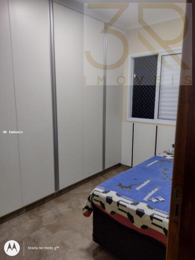 Apartamento para alugar com 2 quartos, 48m² - Foto 4