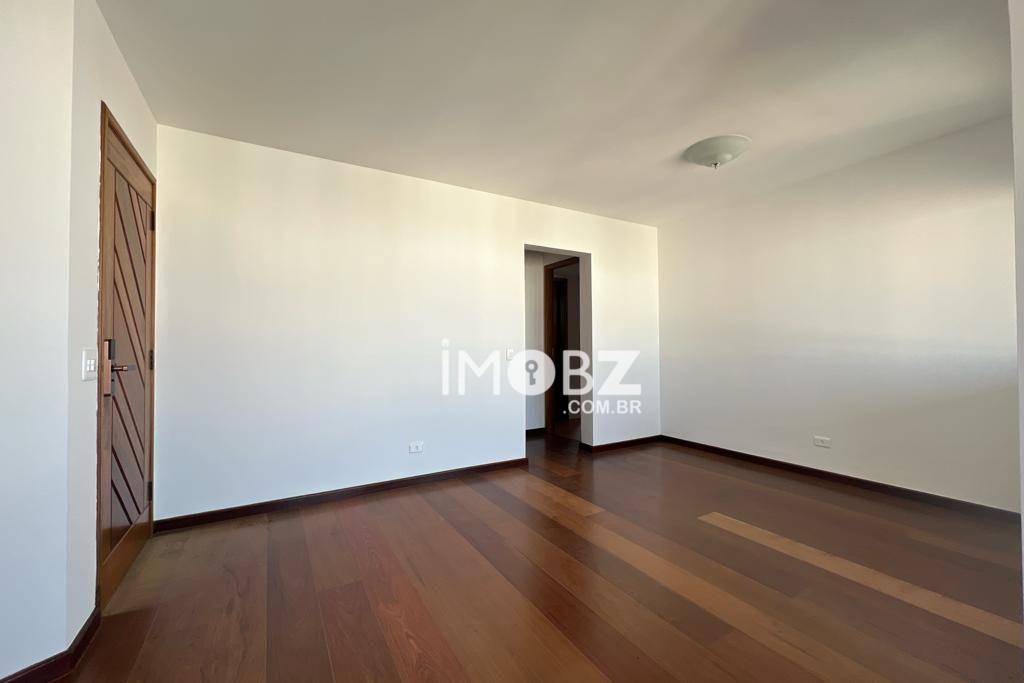 Apartamento à venda com 3 quartos, 100m² - Foto 3