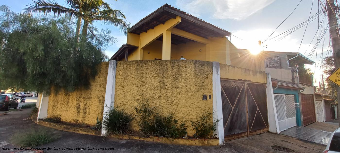 Casa para alugar com 5 quartos, 300m² - Foto 40