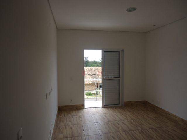Casa de Condomínio para alugar com 3 quartos, 200m² - Foto 18