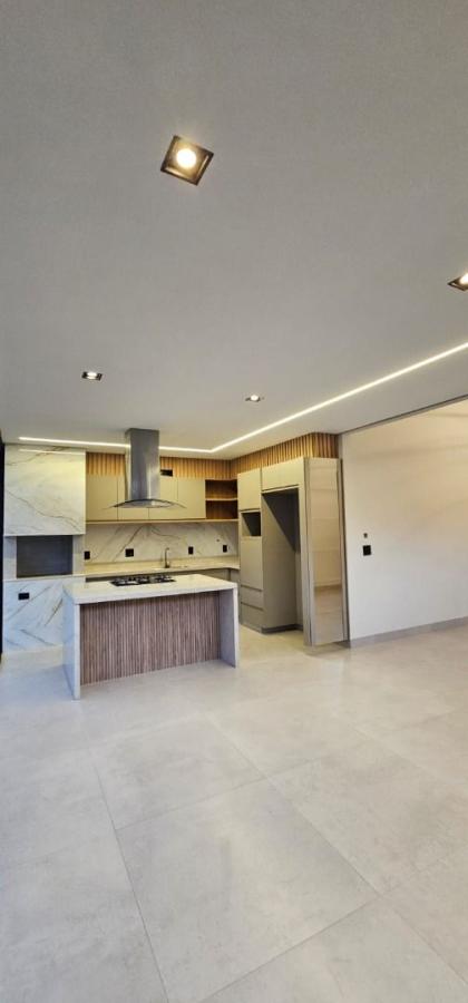 Casa à venda com 3 quartos, 155m² - Foto 8