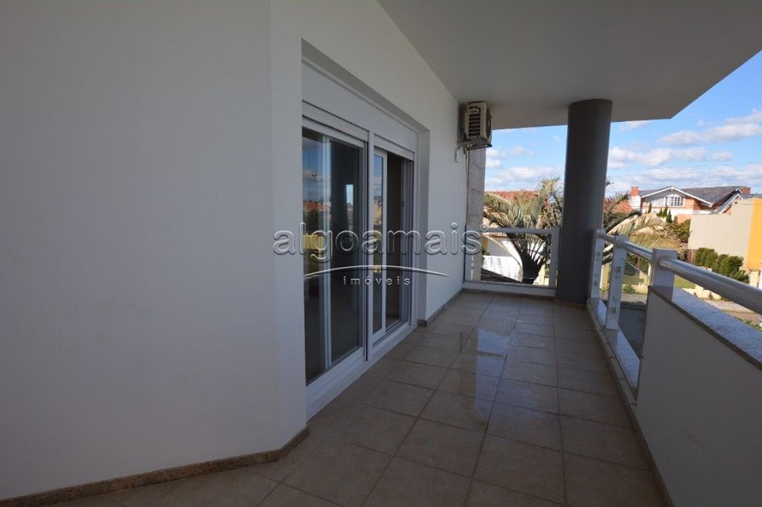 Casa à venda com 6 quartos, 600m² - Foto 45