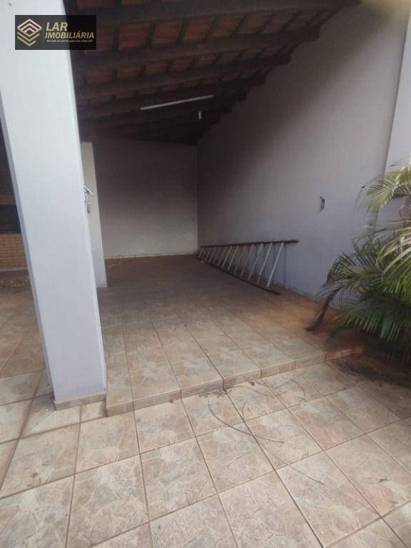 Casa à venda com 3 quartos, 231m² - Foto 40