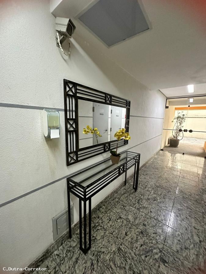 Apartamento à venda com 2 quartos, 59m² - Foto 25