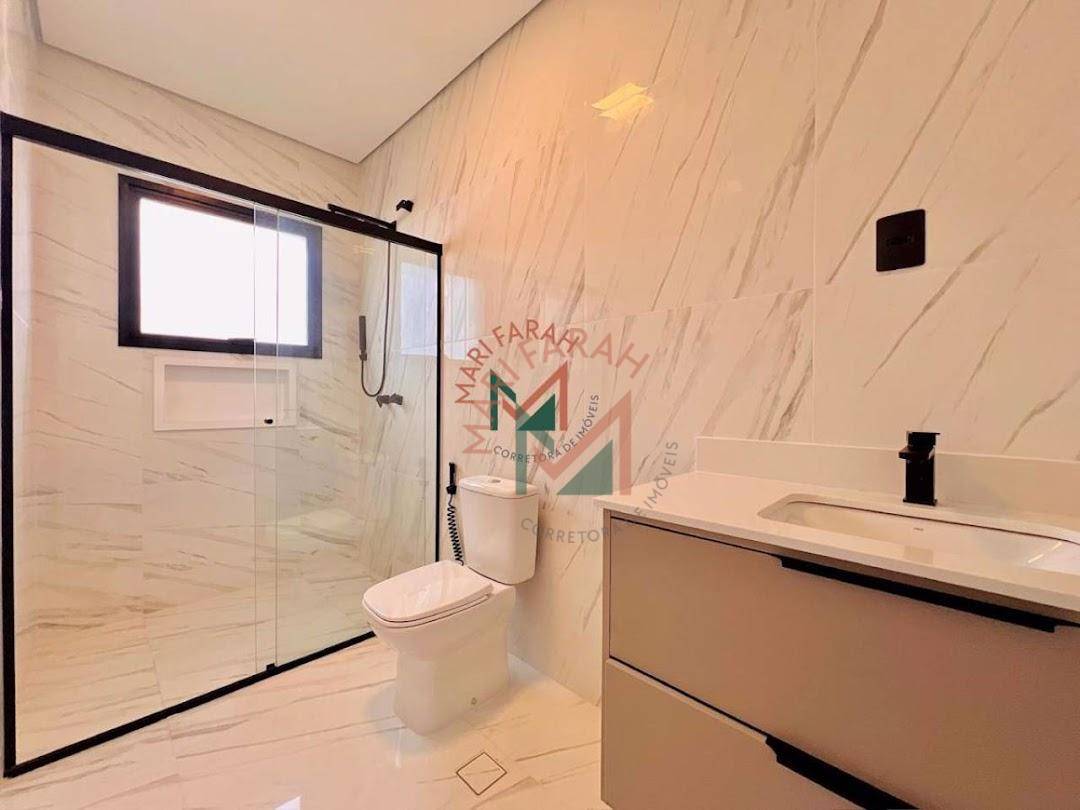 Casa de Condomínio à venda com 4 quartos, 285m² - Foto 2