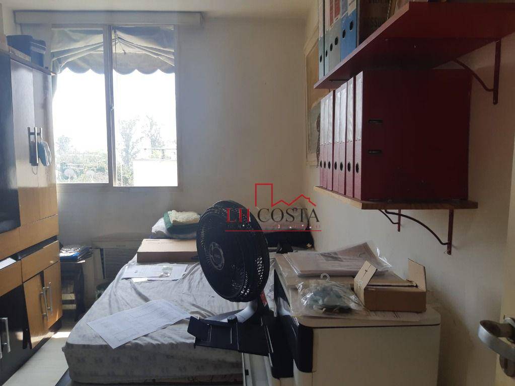 Apartamento à venda com 2 quartos, 70m² - Foto 15