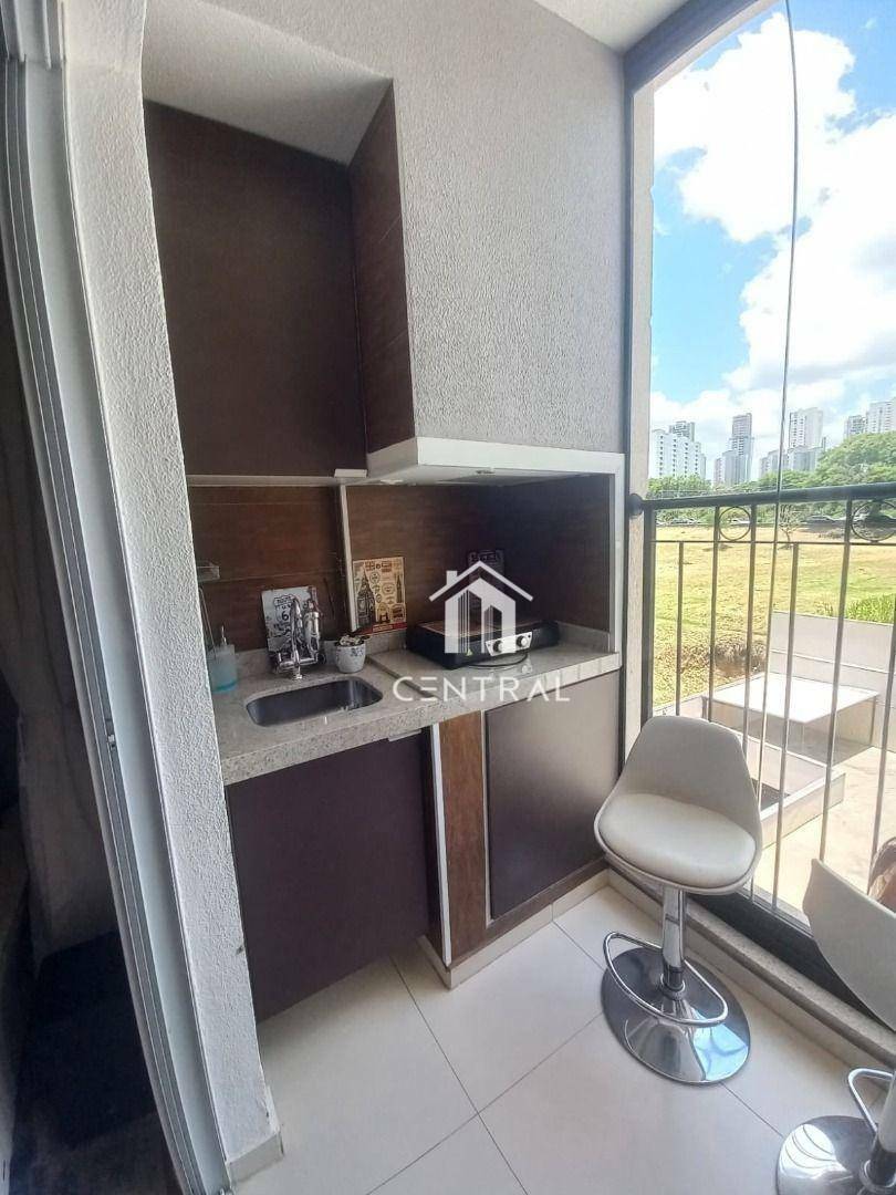 Apartamento à venda com 2 quartos, 62m² - Foto 2