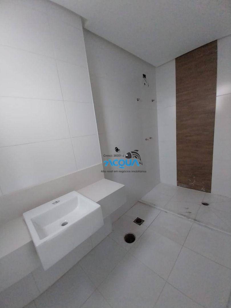 Apartamento à venda com 3 quartos, 175m² - Foto 11