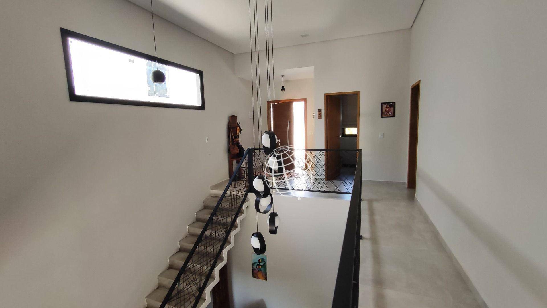 Casa à venda com 3 quartos, 249m² - Foto 3