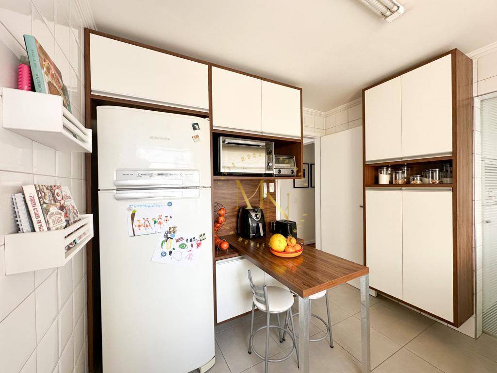 Apartamento à venda com 3 quartos, 85m² - Foto 14