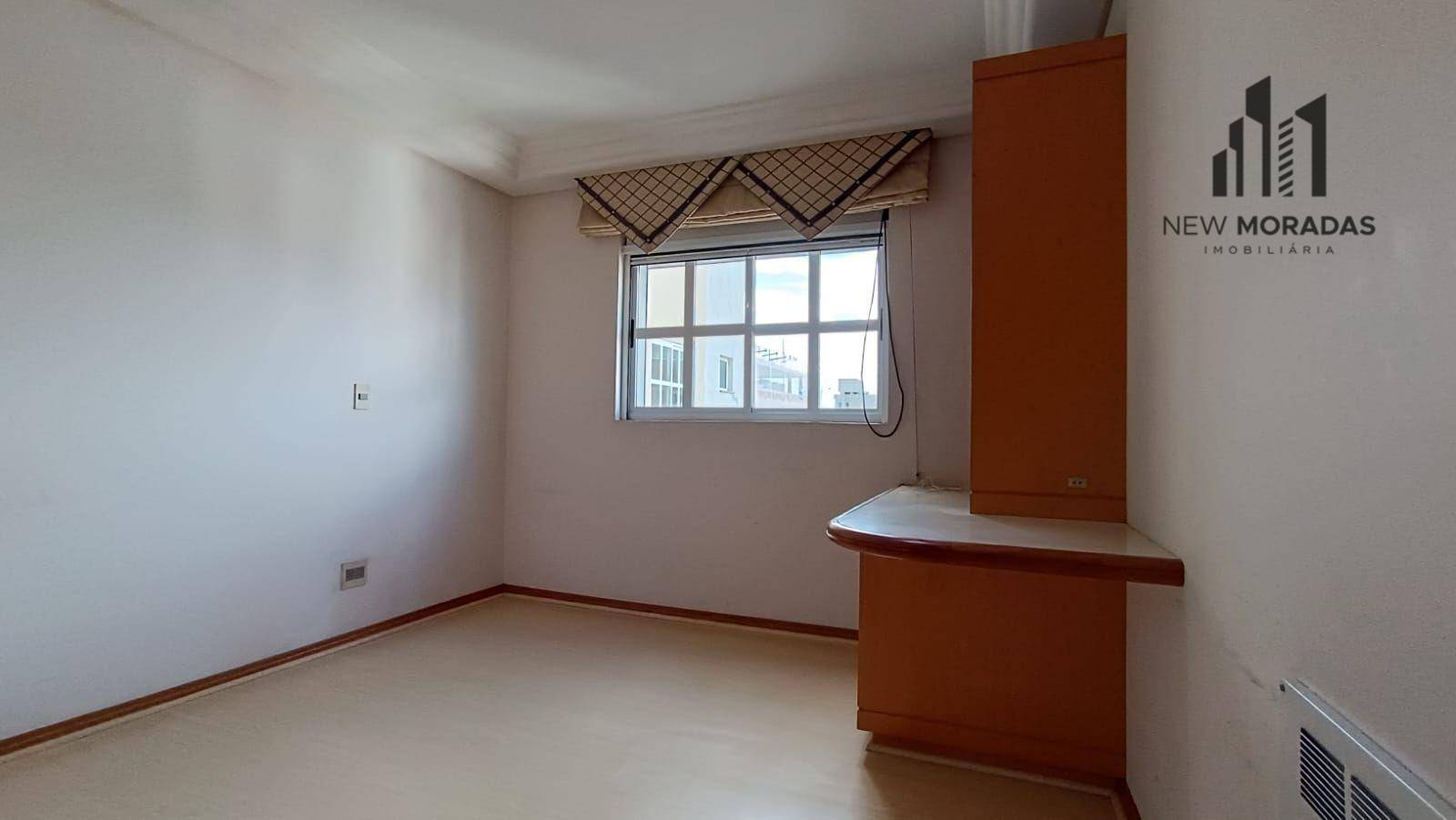 Apartamento à venda com 4 quartos, 149m² - Foto 14