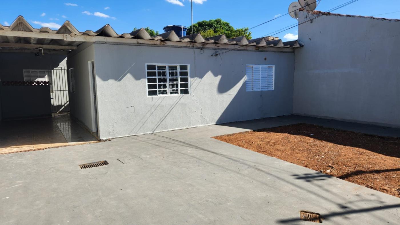 Casa à venda com 2 quartos, 240m² - Foto 4