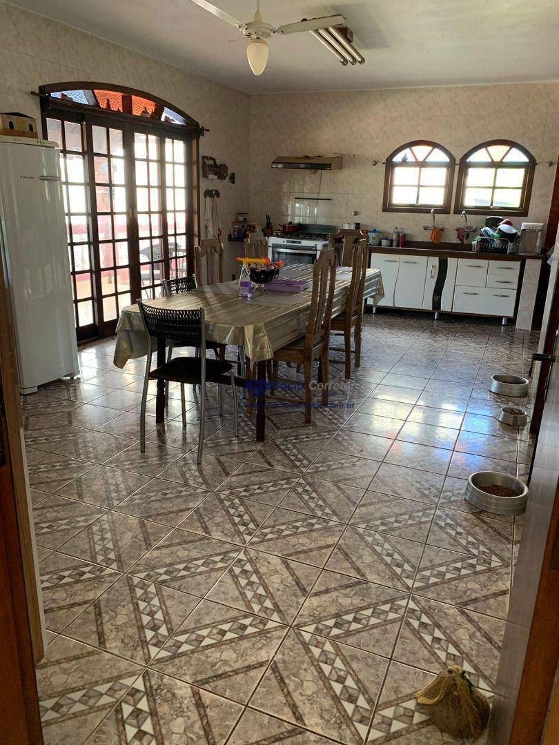 Casa de Condomínio à venda com 3 quartos, 320m² - Foto 4