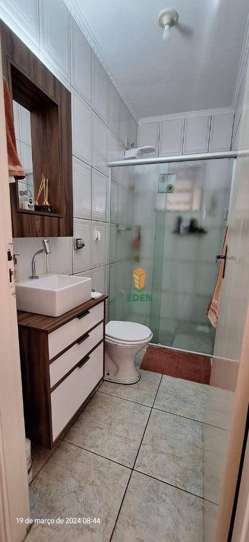 Casa à venda com 4 quartos, 170m² - Foto 13