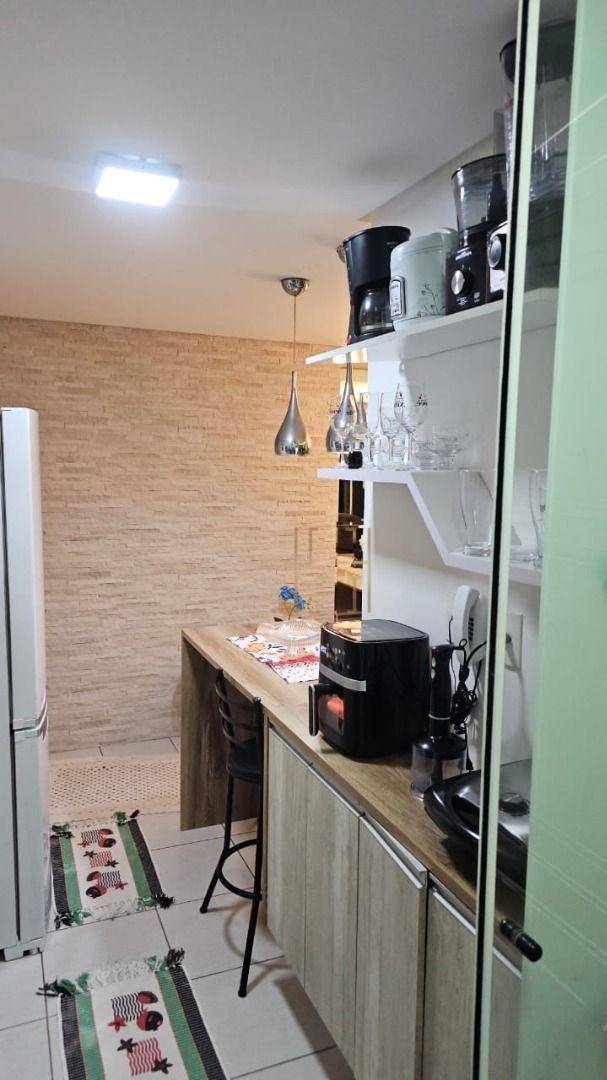 Apartamento, 2 quartos, 60 m² - Foto 1