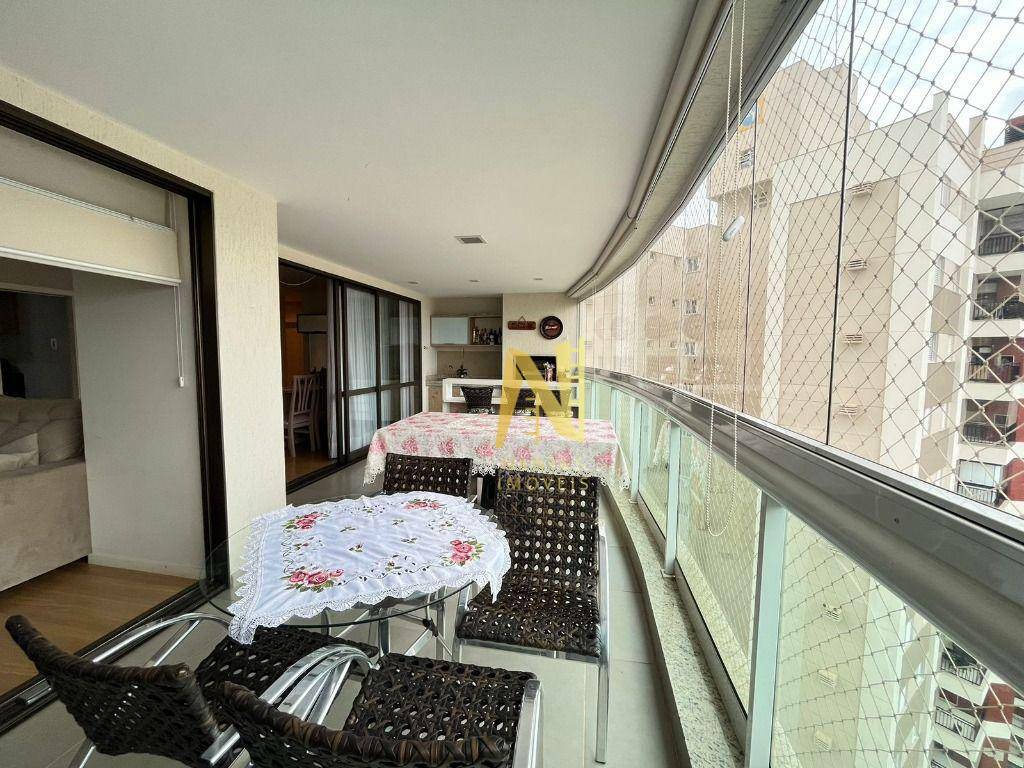 Apartamento à venda com 3 quartos, 165m² - Foto 3