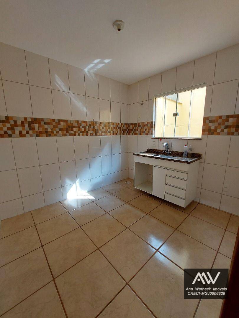 Casa à venda com 3 quartos, 90m² - Foto 6