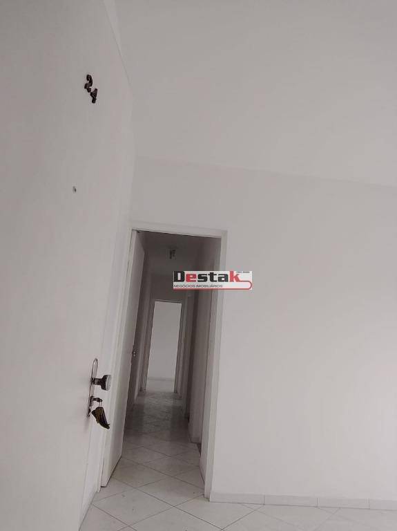 Apartamento à venda com 2 quartos, 53m² - Foto 4