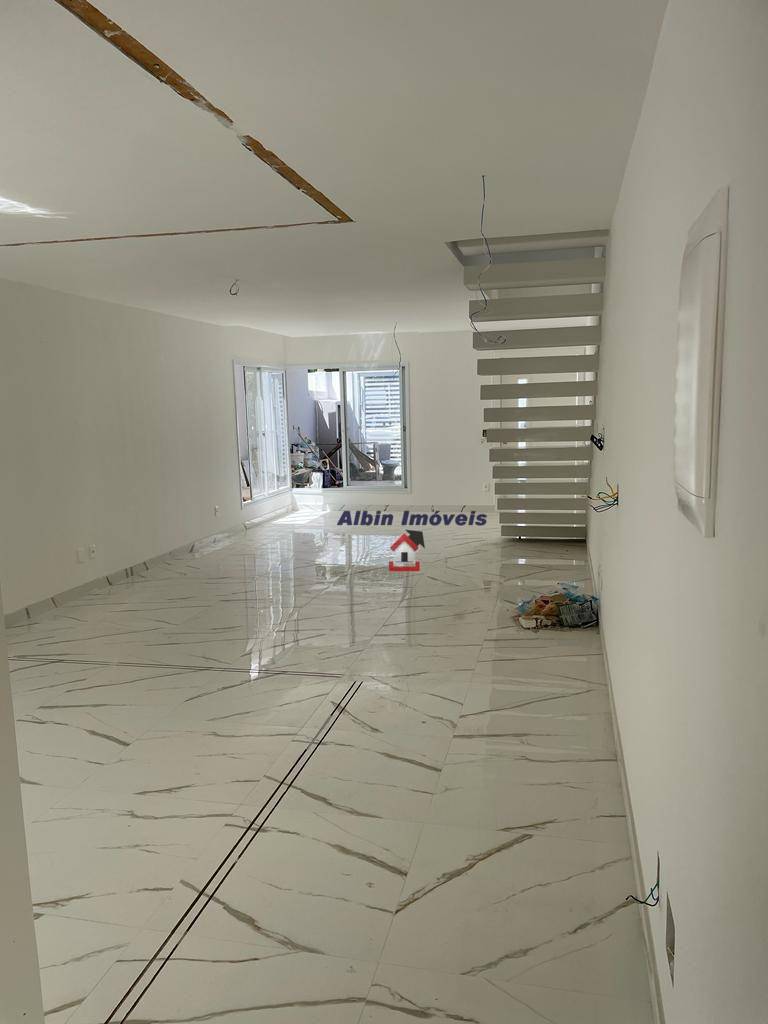 Casa à venda com 4 quartos, 160m² - Foto 28