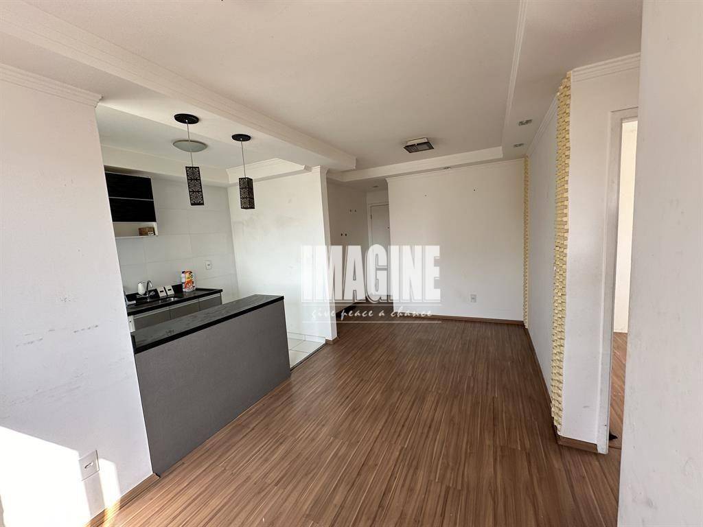 Apartamento à venda com 2 quartos, 45m² - Foto 3