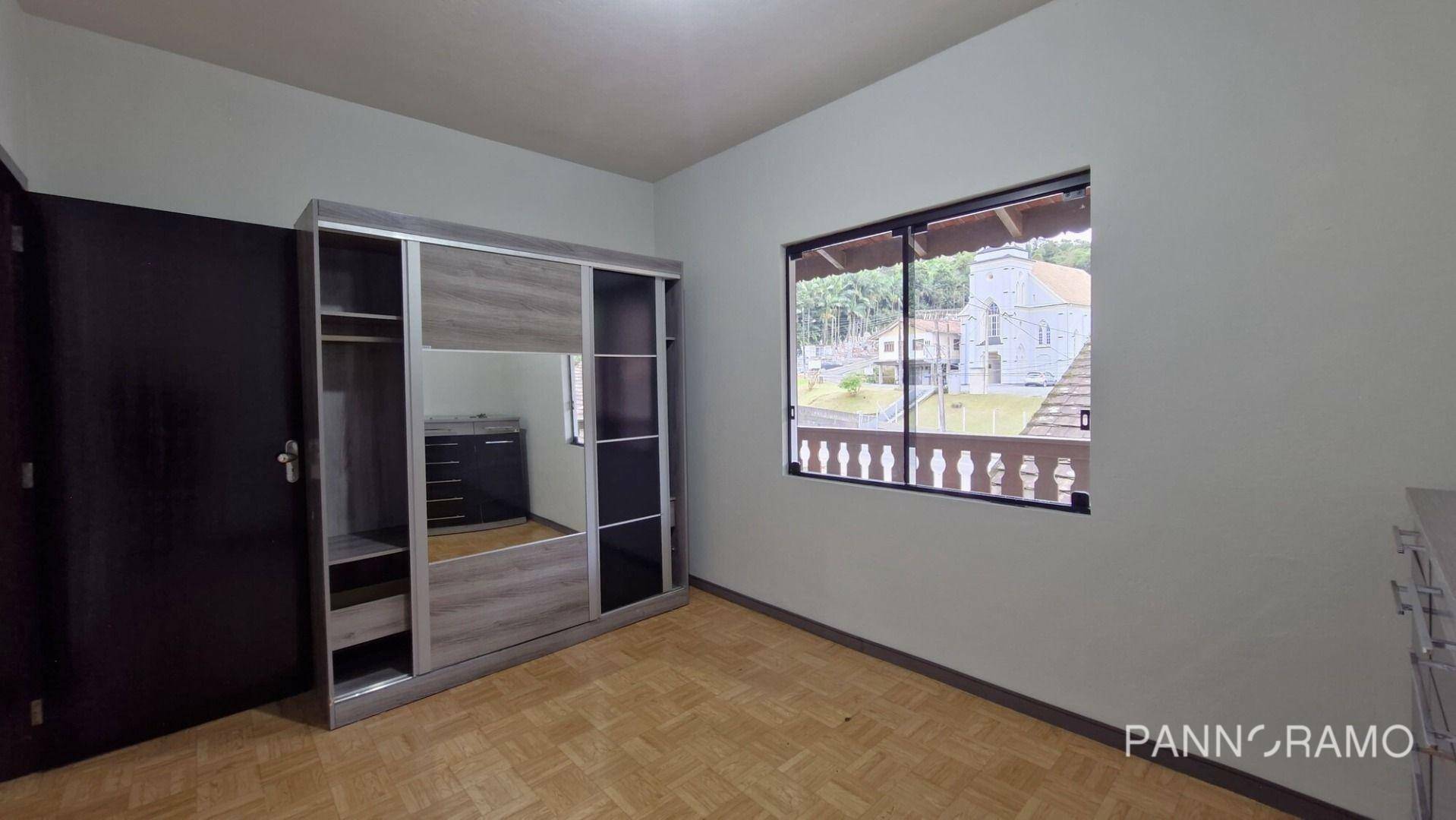 Casa para alugar com 5 quartos, 257m² - Foto 7