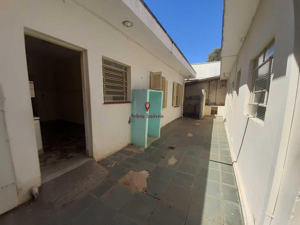 Casa à venda com 4 quartos, 372m² - Foto 28