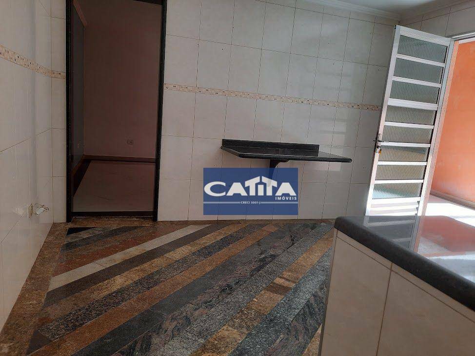 Sobrado à venda com 4 quartos, 200m² - Foto 8