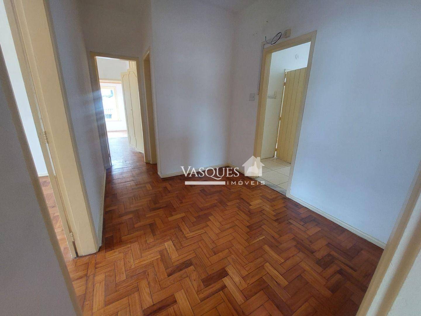 Casa para alugar com 3 quartos, 130m² - Foto 7