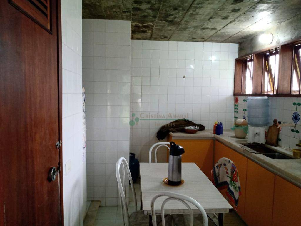 Casa à venda com 3 quartos, 196m² - Foto 32