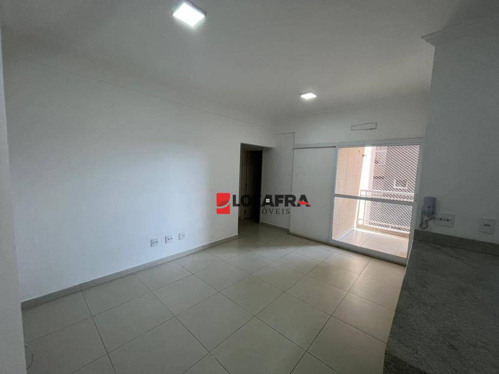 Apartamento para alugar com 2 quartos, 80m² - Foto 13