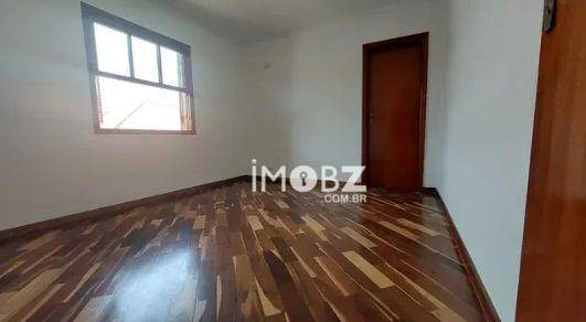 Casa à venda com 3 quartos, 200m² - Foto 15