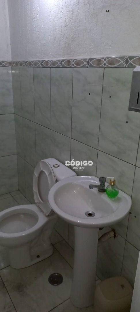 Sobrado para alugar com 2 quartos, 145m² - Foto 6