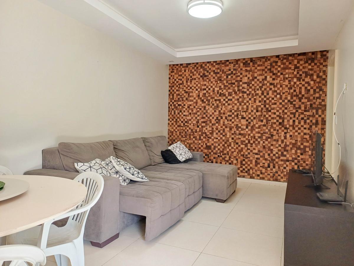 Casa à venda com 3 quartos, 135m² - Foto 2