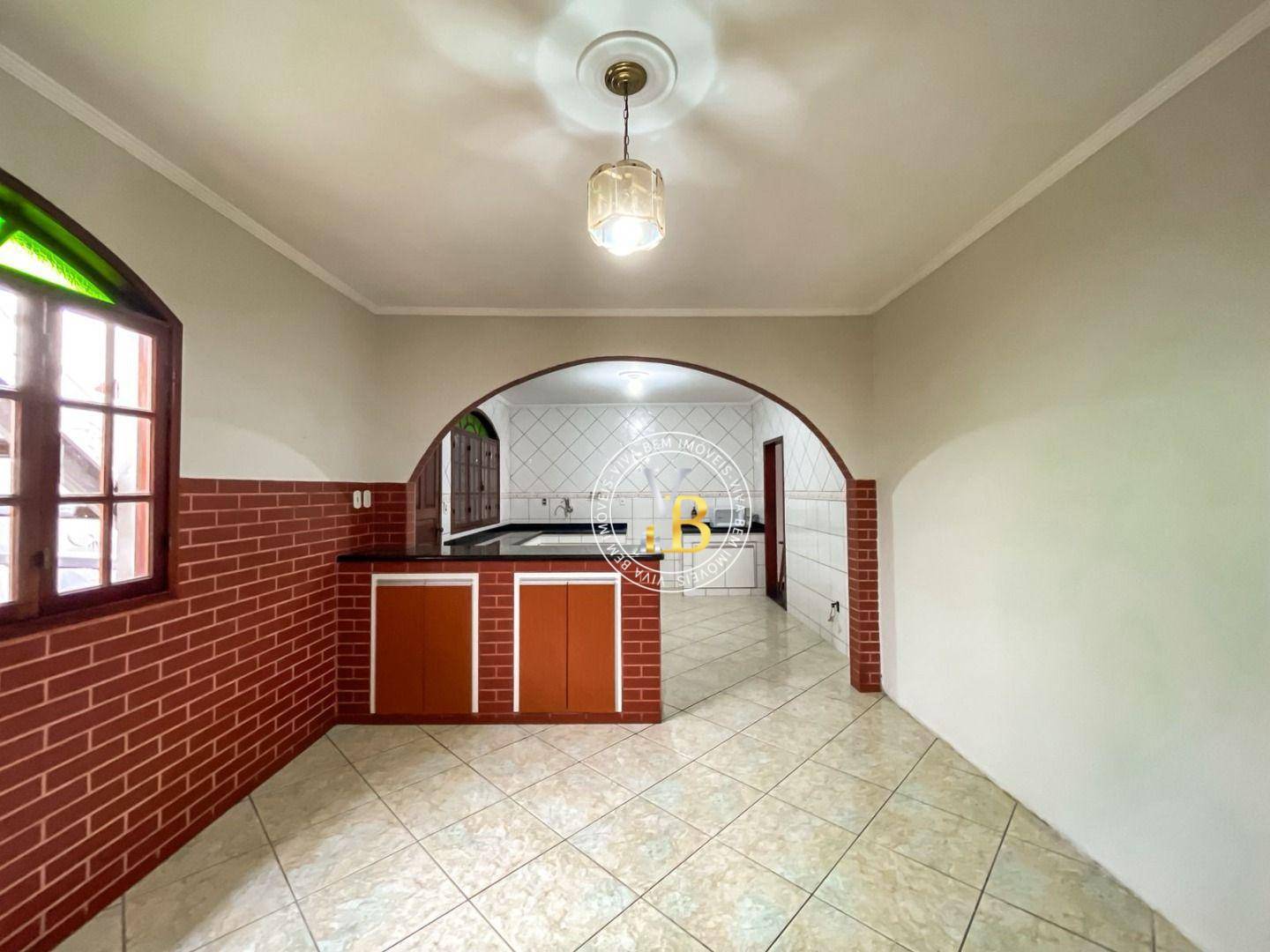 Casa para alugar com 4 quartos, 240m² - Foto 19