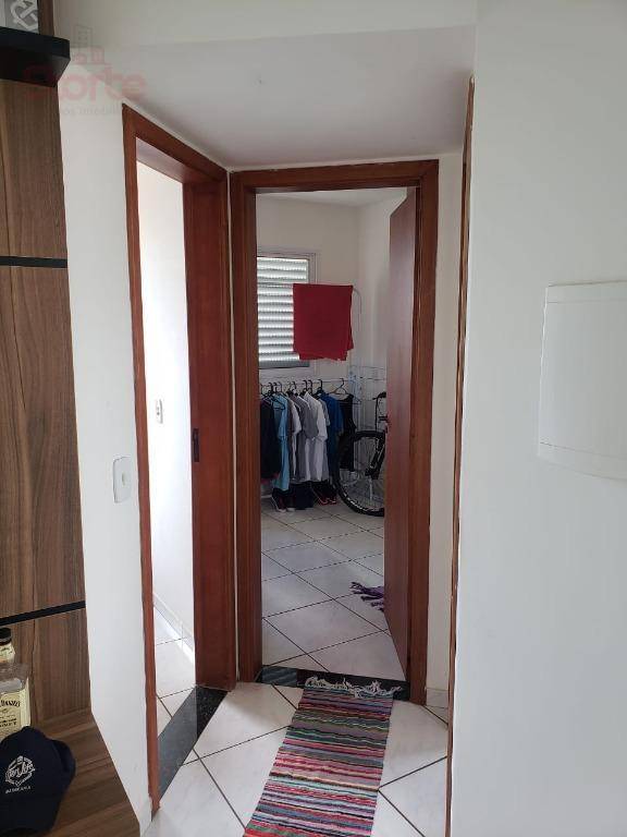 Apartamento à venda com 2 quartos, 45m² - Foto 18