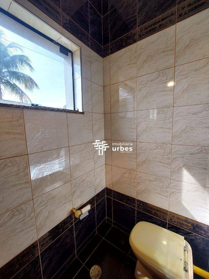 Casa para alugar com 3 quartos, 270m² - Foto 12