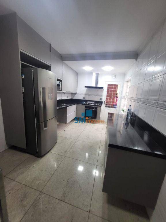 Sobrado à venda com 4 quartos, 230m² - Foto 47