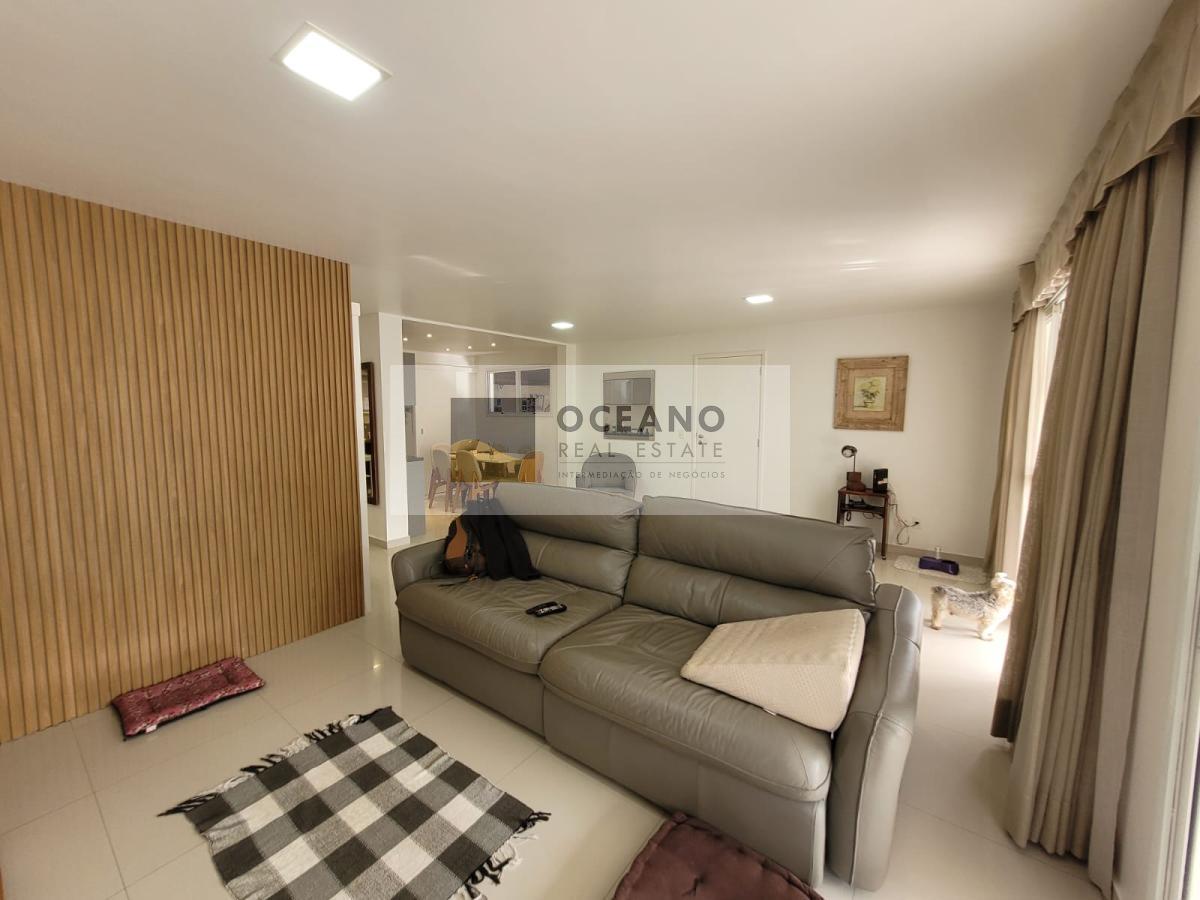 Casa de Condomínio à venda com 4 quartos, 226m² - Foto 11