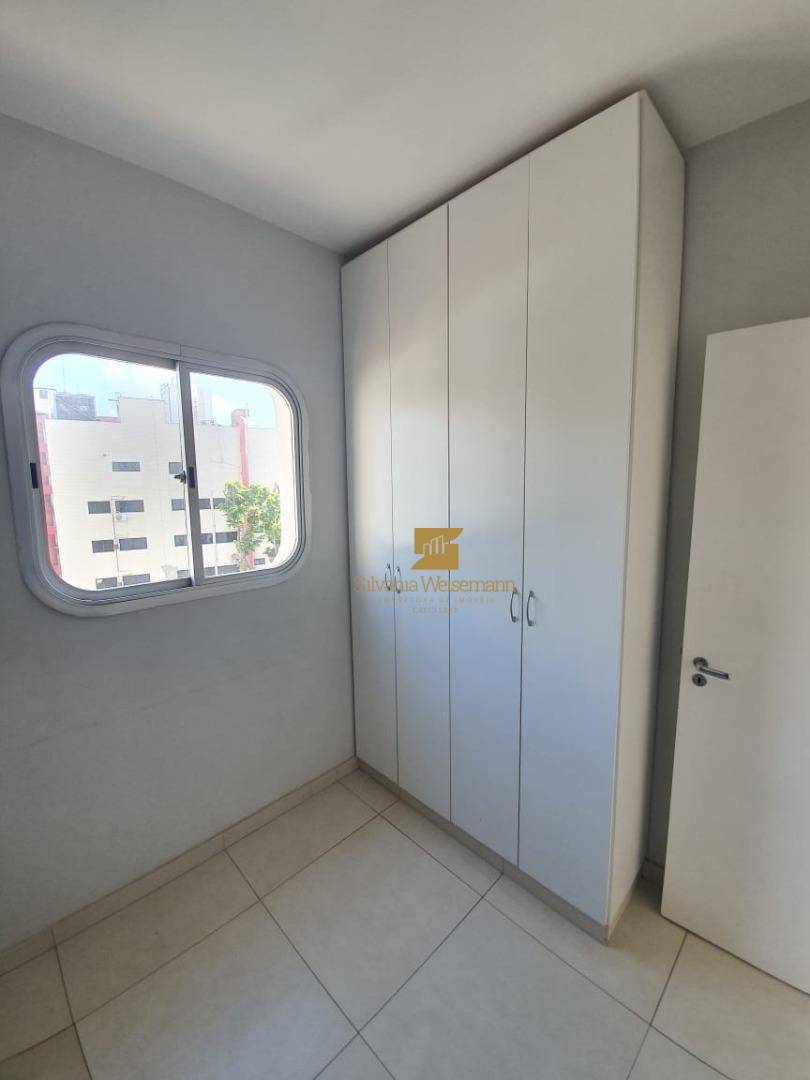 Apartamento à venda com 3 quartos, 161m² - Foto 9