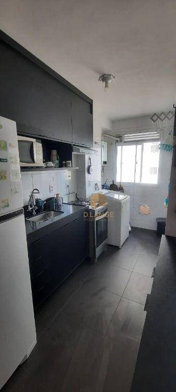 Apartamento à venda com 2 quartos, 45m² - Foto 5