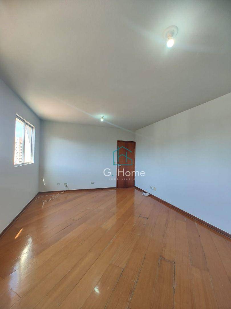 Apartamento para alugar com 3 quartos, 101m² - Foto 4