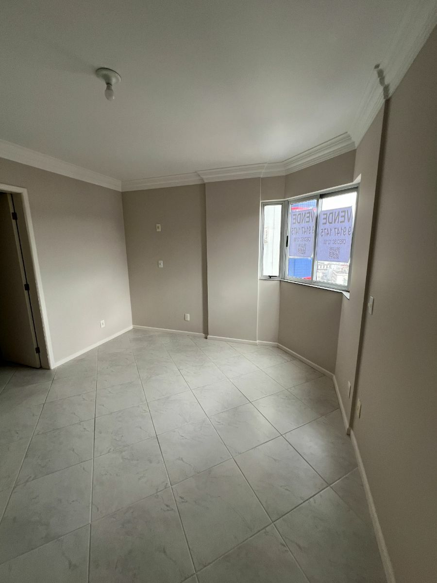 Apartamento à venda com 3 quartos, 136m² - Foto 29