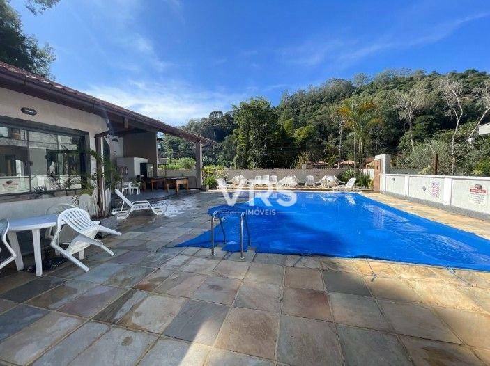 Casa de Condomínio à venda com 4 quartos, 250m² - Foto 59